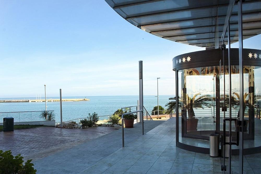 Hotel Flamingo L'Ampolla Luaran gambar